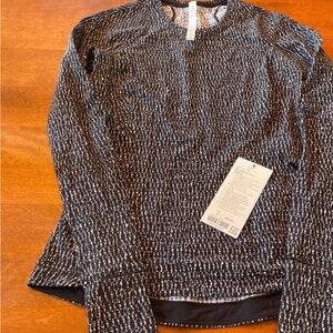 NWT LULULEMON Runderland shirt 8